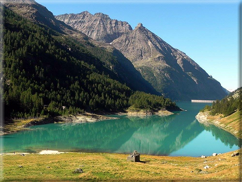 foto Laghi di Livournea e di Place Moulin